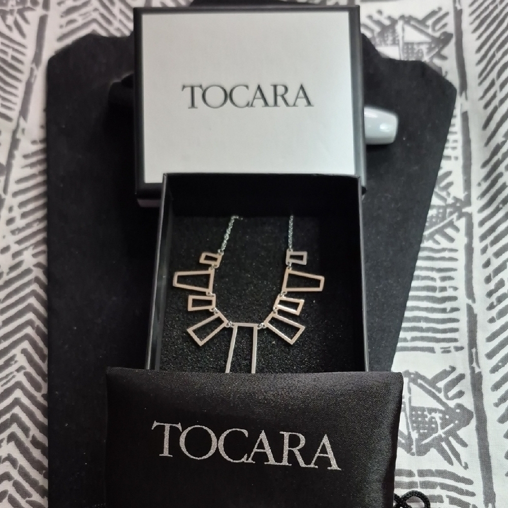 Tocara Silver Stainless Geometric Necklace (J62) - Picture 6 of 6